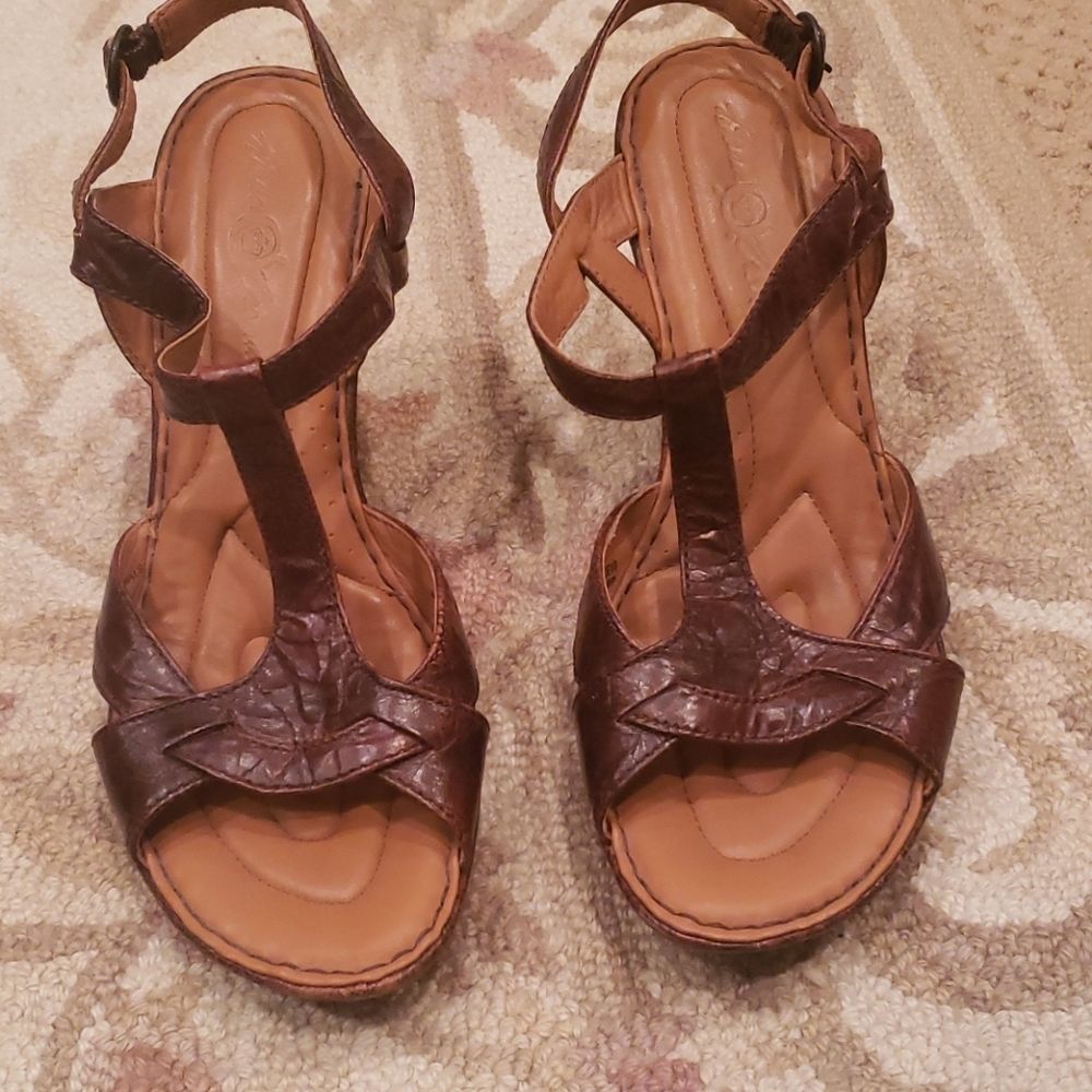 Born crown heels size 7